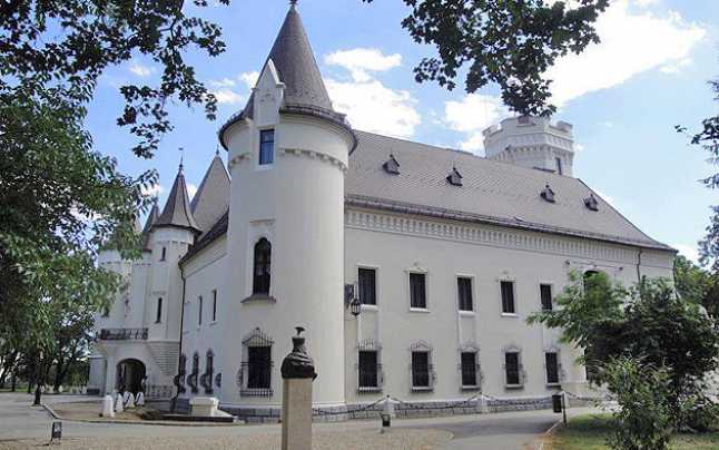 Károlyi-kastély 